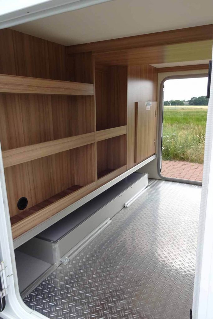 Heckgarage Knaus SUN TI 700 MEG